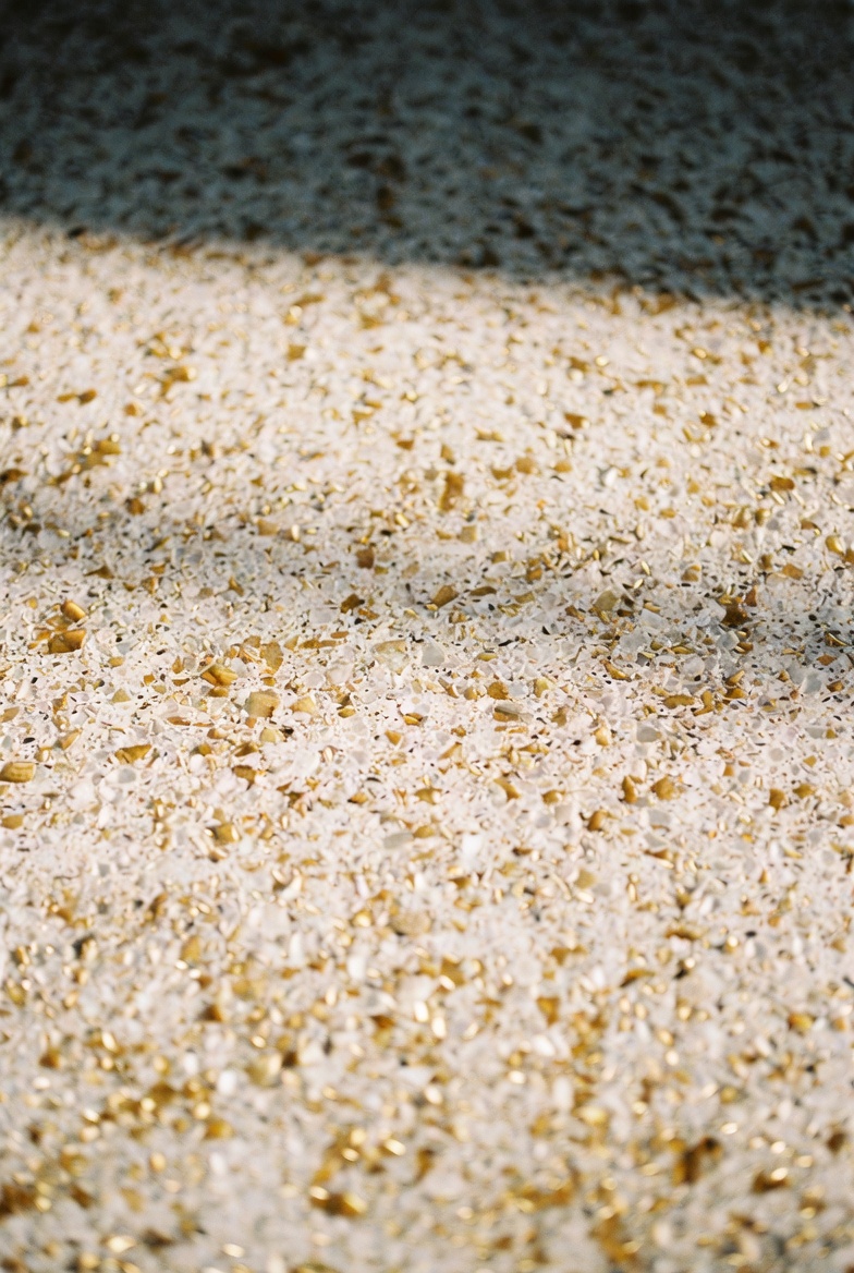 Beach sand quartz finish